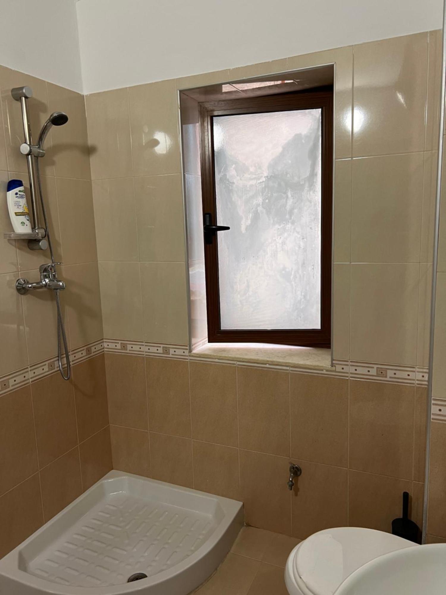 Darts Apartamento Tirana